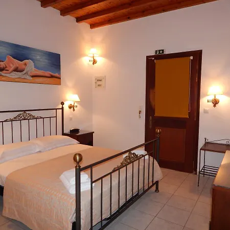 Nisiotiko House In Tinos Near The Bed & Breakfast Agios Ioannis (Tinos)