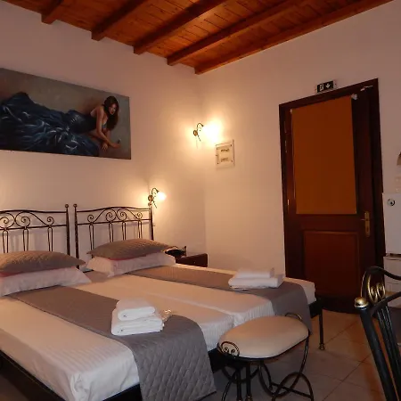 Nisiotiko House In Tinos Near The