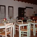 Bed & Breakfast Nisiotiko House In Tinos Near The 4*
