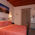 Nisiotiko House In Tinos Near The Bed & Breakfast 4*