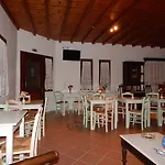 Nisiotiko House In Tinos Near The Bed & Breakfast 4*
