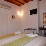 Nisiotiko House In Tinos Near The Bed & Breakfast 4*