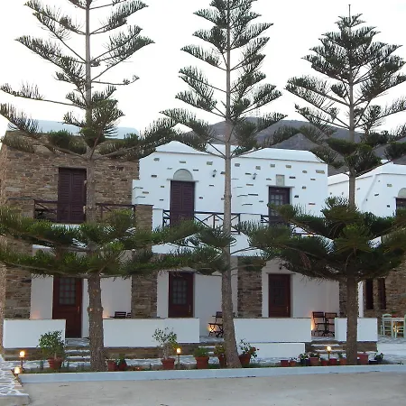 Nisiotiko House In Tinos Near The فندق مبيت وإفطار 4*