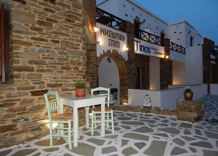 Alojamento de Acomodação e Pequeno-almoço Nisiotiko House In Tinos Near The Agios Loannis