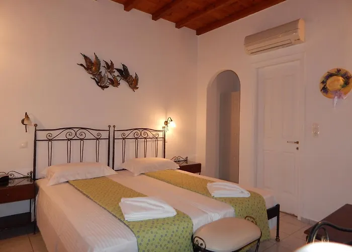 Nisiotiko House In Tinos Near The